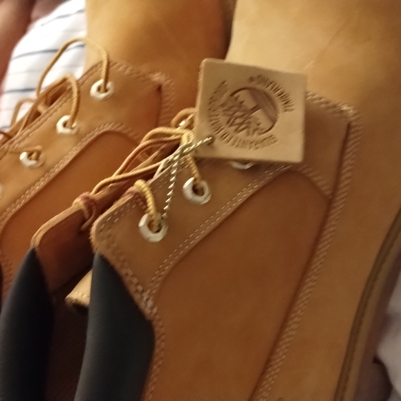 Men Timberland boots - Picture 2 of 4